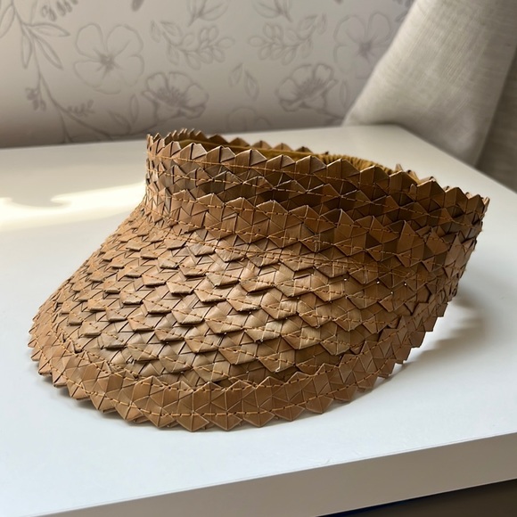 fini the label child straw Palm visor - Picture 1 of 3